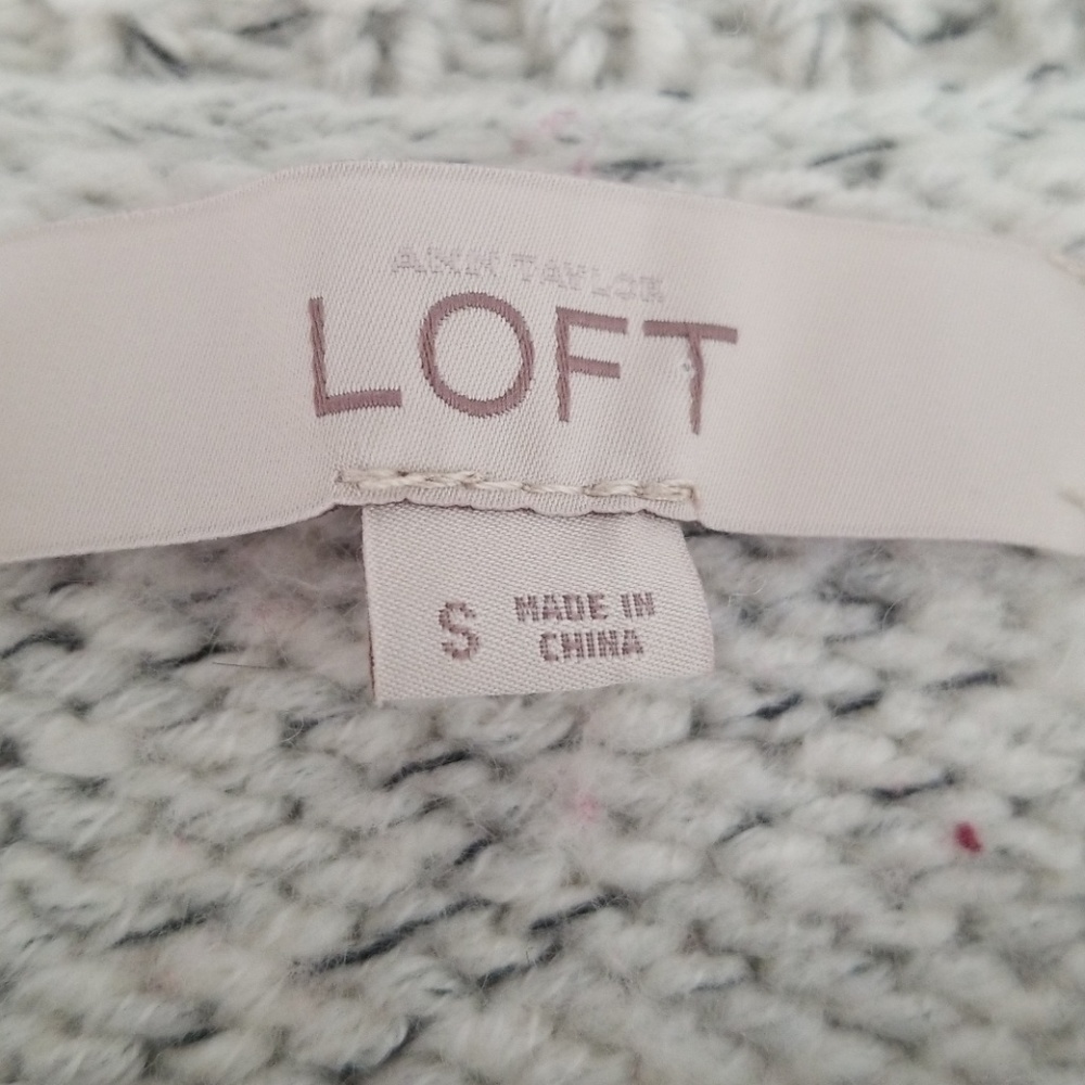 LOFT Snowflake Sweater - Picture 2 of 7